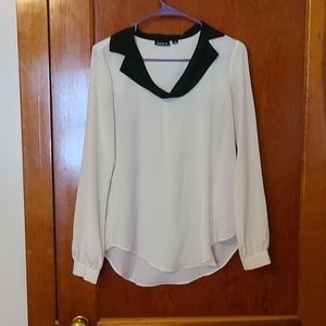 Long sleeve blouse xs but fits small